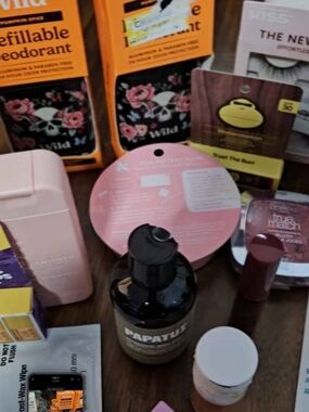 Papatul Skin Care Bottle - Black and Brown